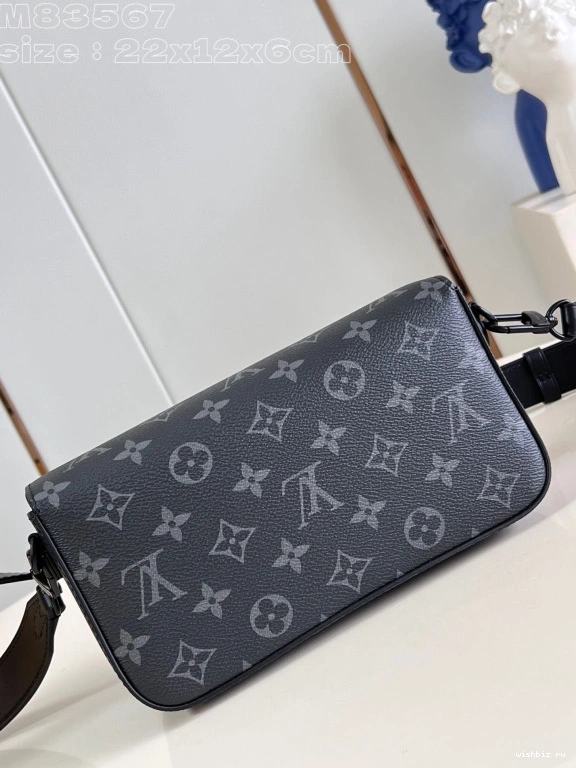 WIS LOUIS Wallet Wearable Montsouris VUITTON 1122